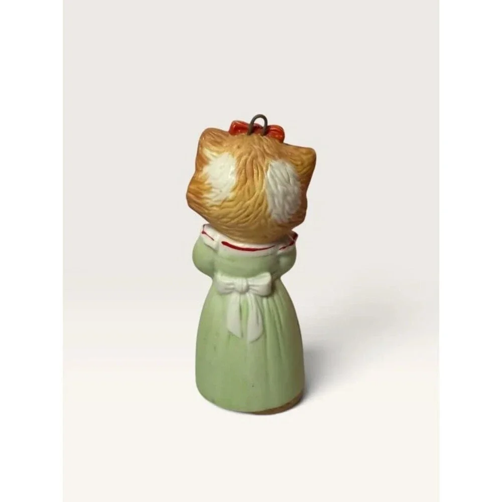1989 Hallmark Keepsake Ornament Christmas Kitty 1 Fine Porcelain QX5445